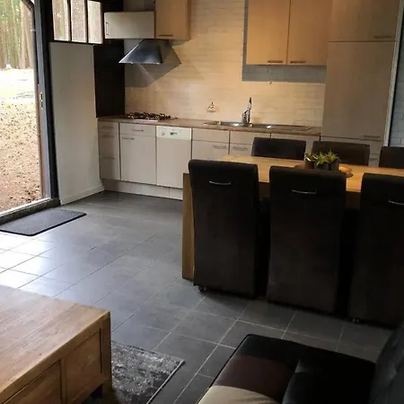 Het Dennenhuis, Mooi Vakantiehuis In Het Bos. Holiday home